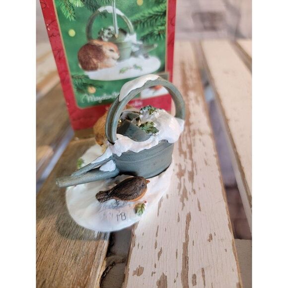 Hallmark Snowy Garden 2000 Ornament xmas rabbit bu - Picture 1 of 5